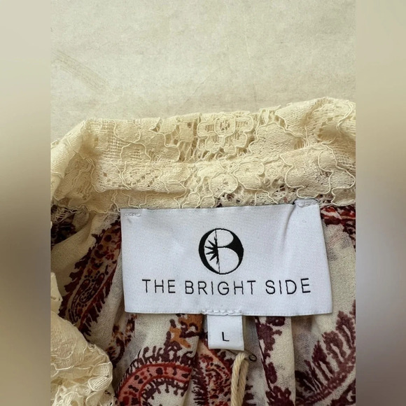 The Bright Side by Rocky Barnes Paisley Lace Button Front Crop Top Blouse Size L - Picture 10 of 11